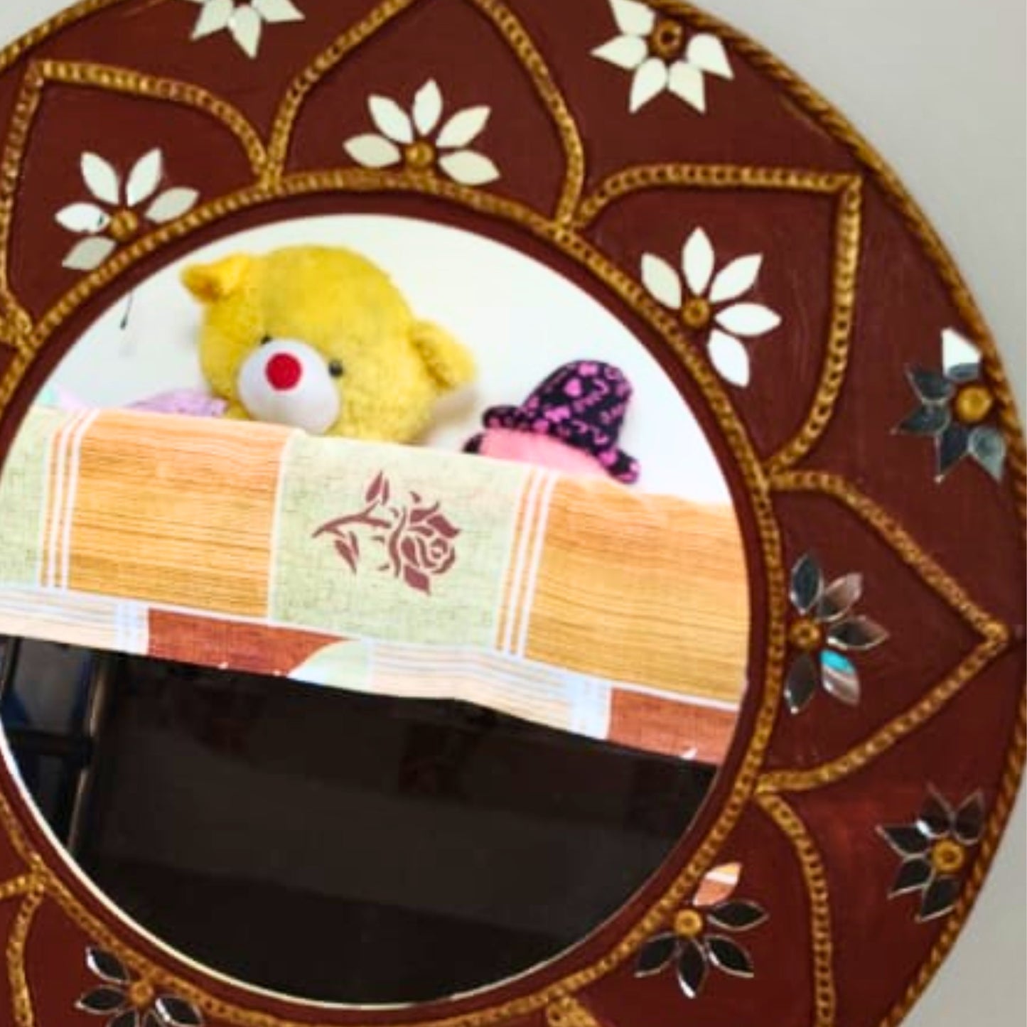 Sanskriti Lippan Wall Art – Timeless Tradition