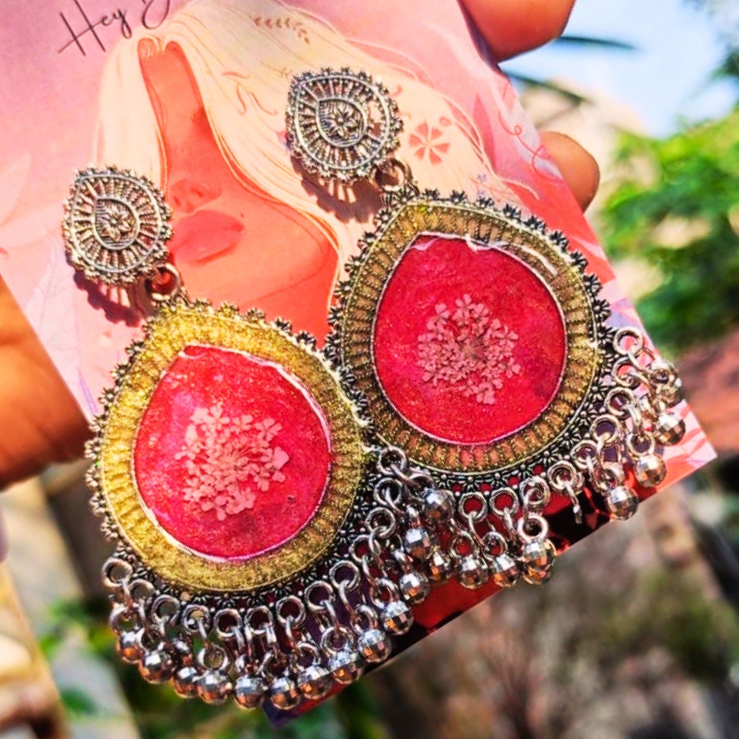 Rajsi Resin Jhumko – Regal in Resin