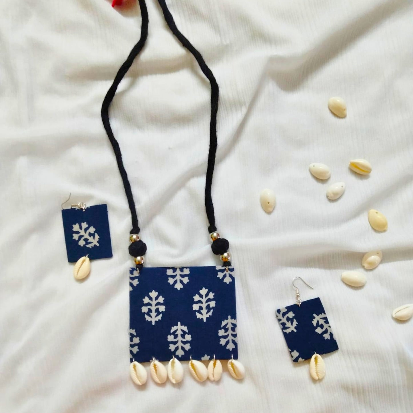 Taantika Fabric Jewelry Set