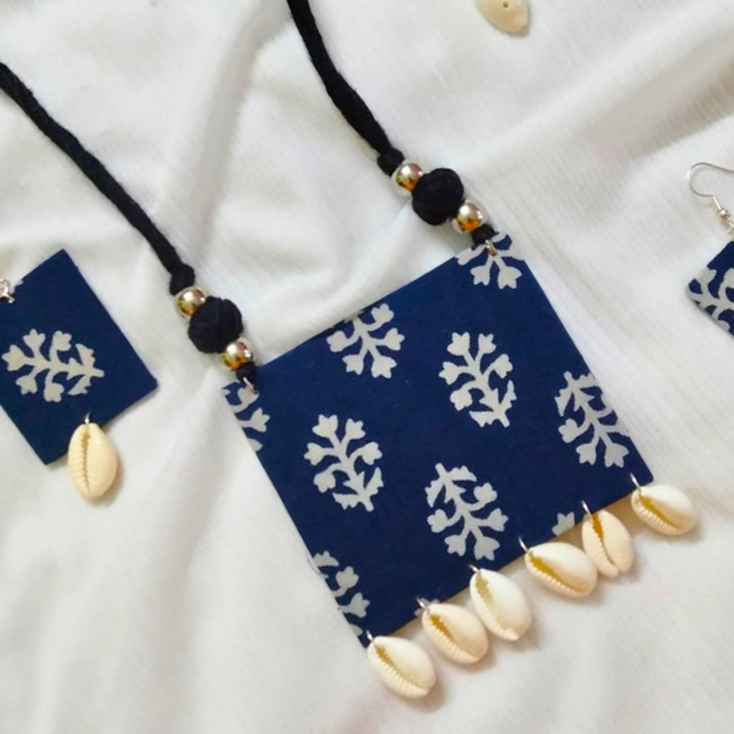 Taantika Fabric Jewelry Set