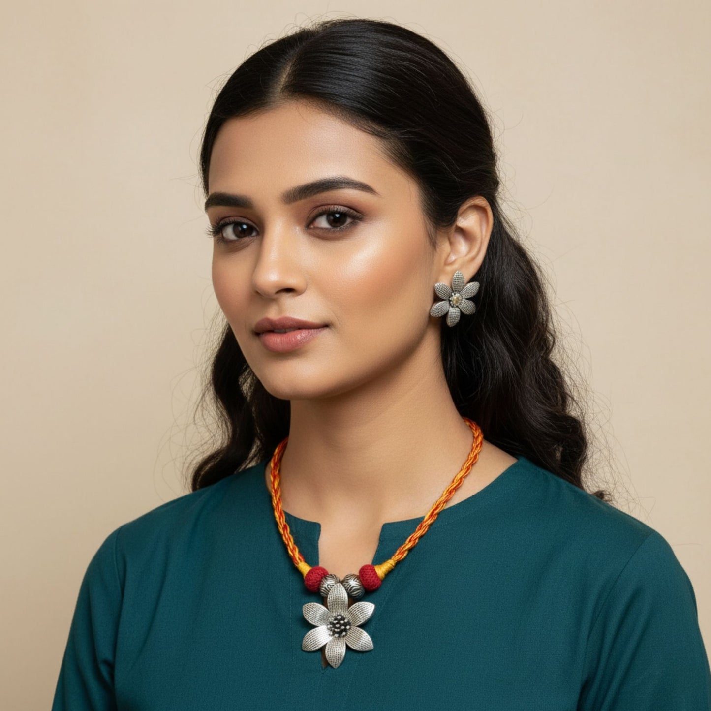 The Red and yellow flower necklace