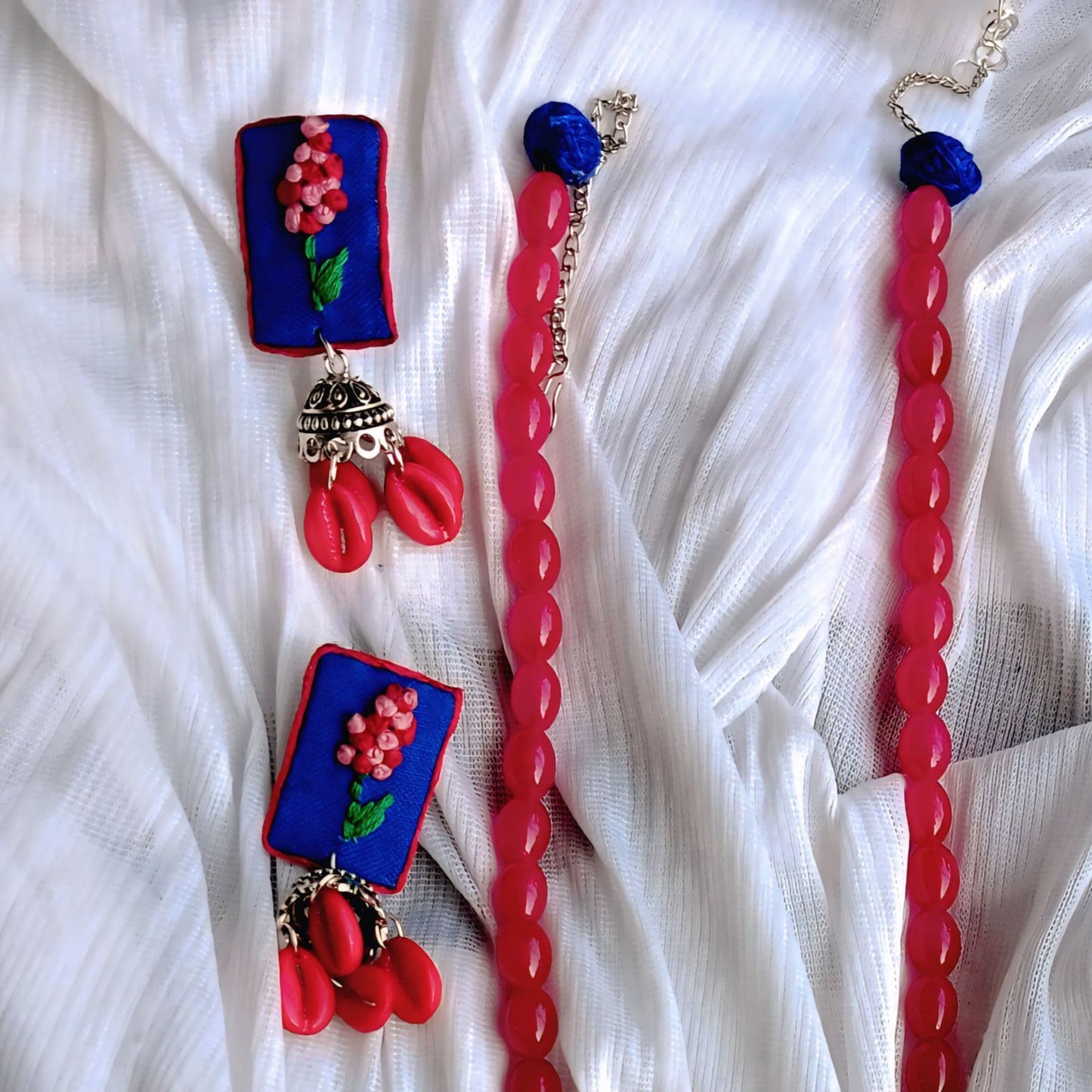 Elegant Embroidered Fabric Jewelry Set