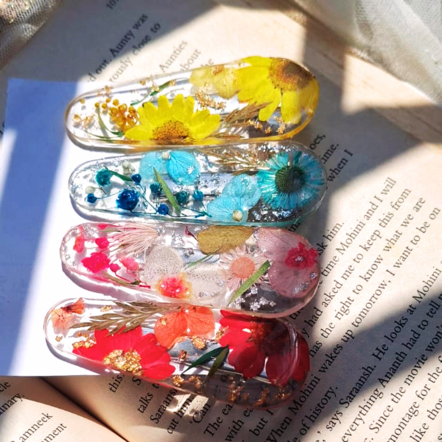 DuoBloom Resin Hair Clip Set – 2 Pairs