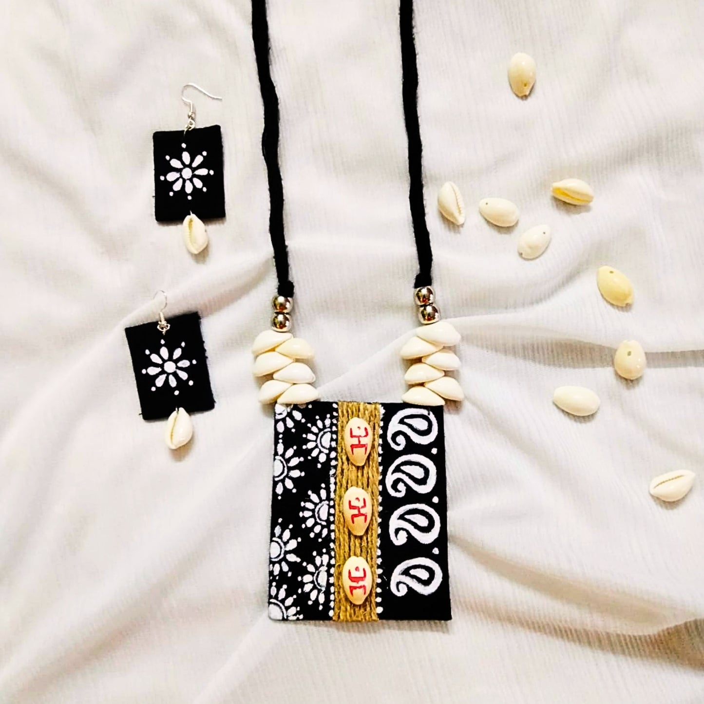Matir Sur Fabric Jewelry Set