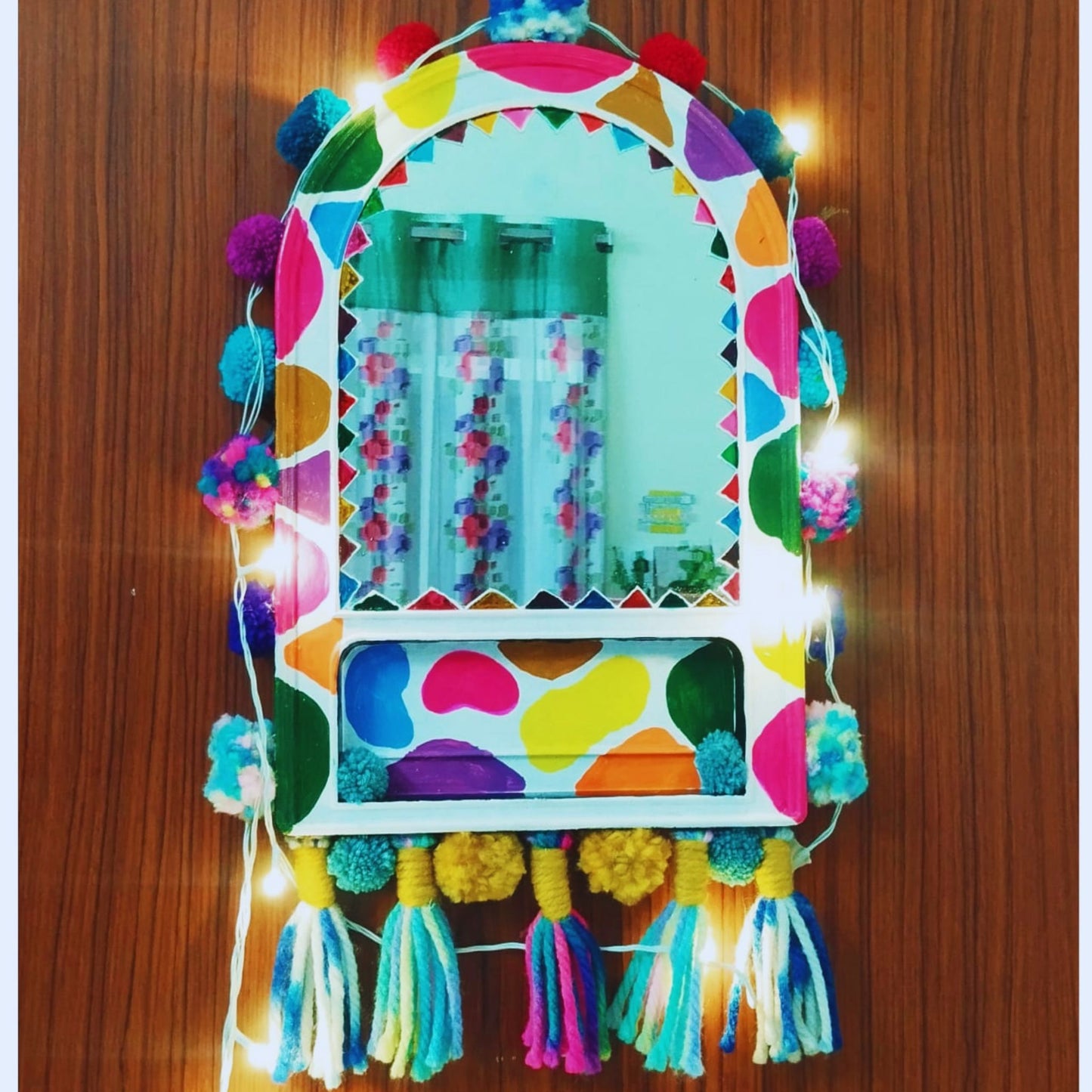 ReflectaDesign – Handcrafted Decorative Mirror