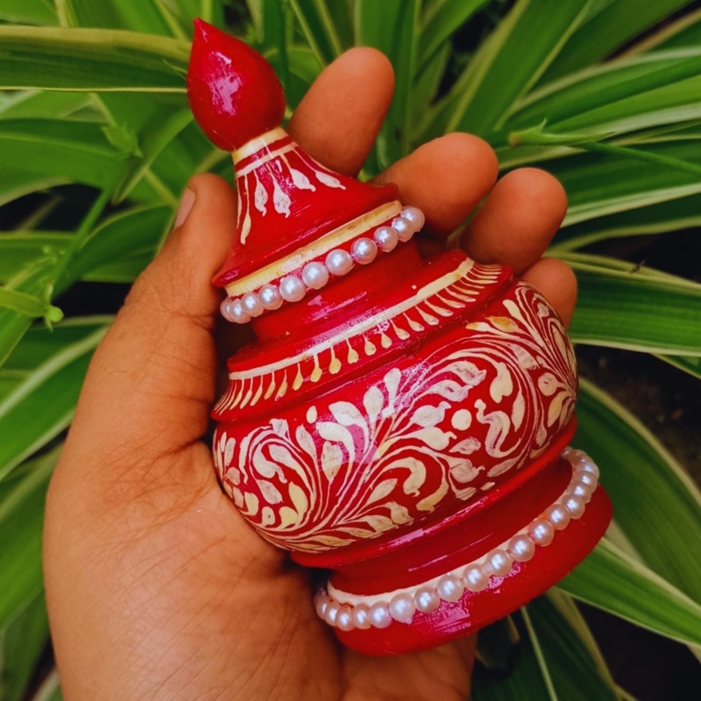 Shubho Sindur Kouto – Handcrafted Vermilion Holder