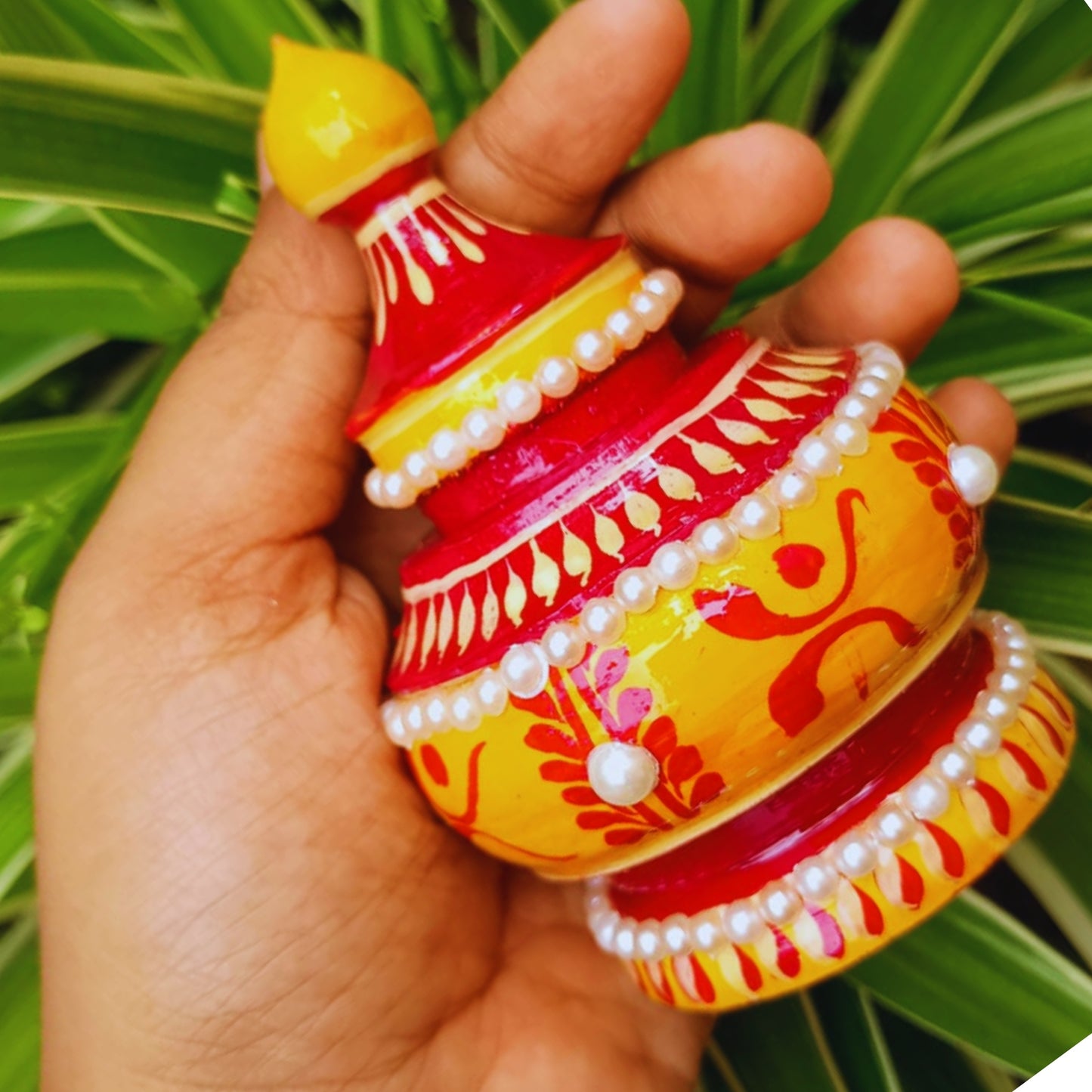 Mangal Sindoor Kouto – Container of Auspiciousness