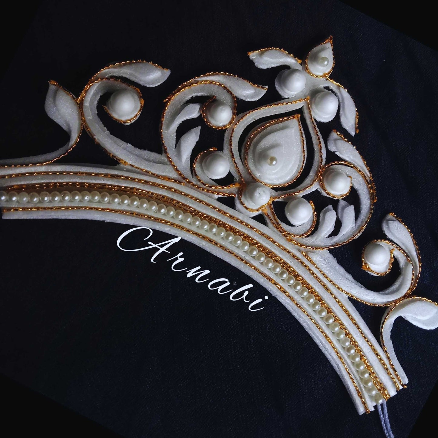 SonaRashi – Golden Elegance Briddhi Mukut