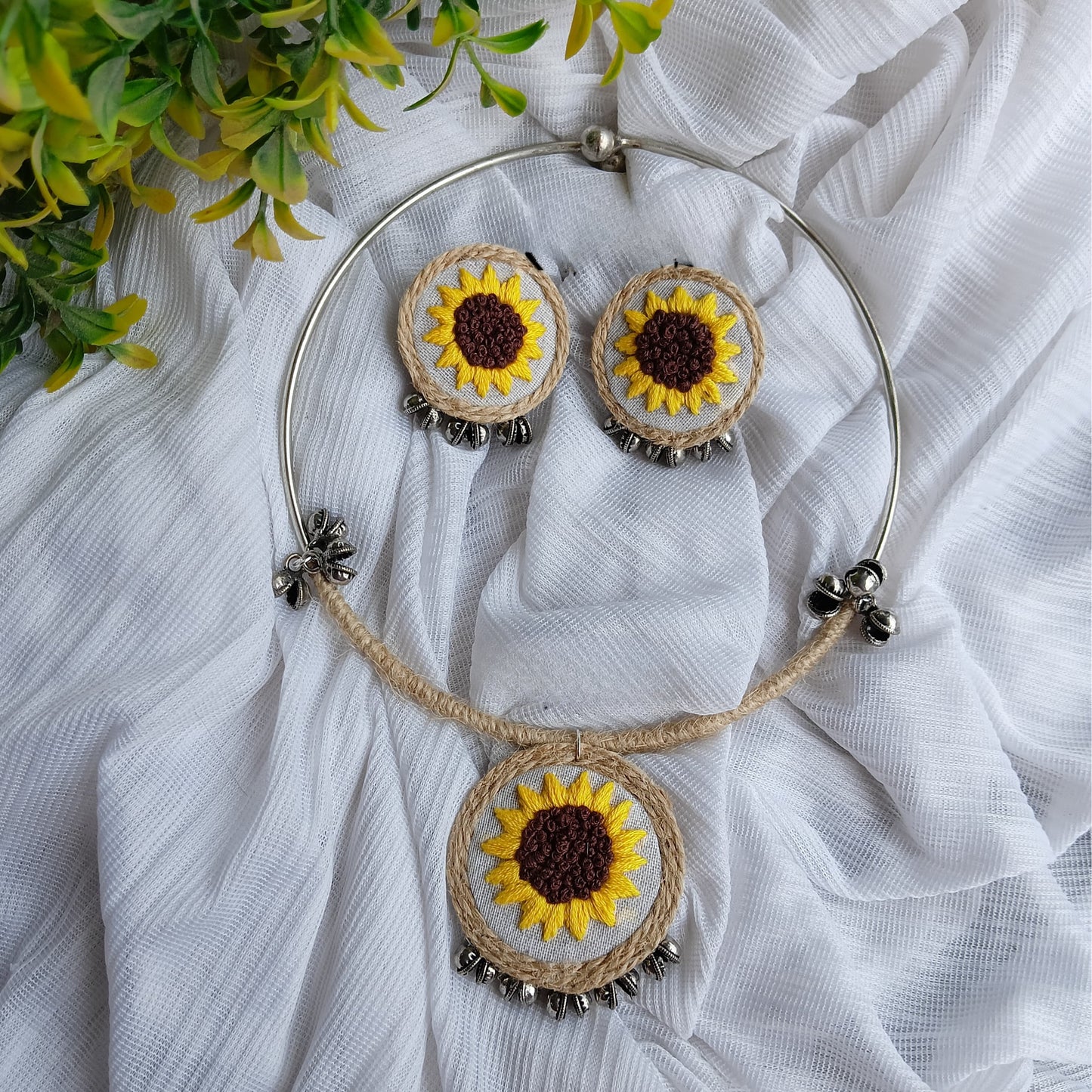 Elegant Ethnic Fabric Jewelry Set