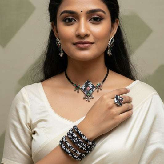 Rangrekha Fabric Jewelry Set – Touch of Art