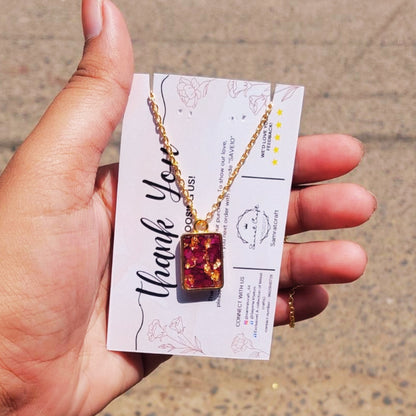 Preserved Rose Resin Pendant – Floral Elegance