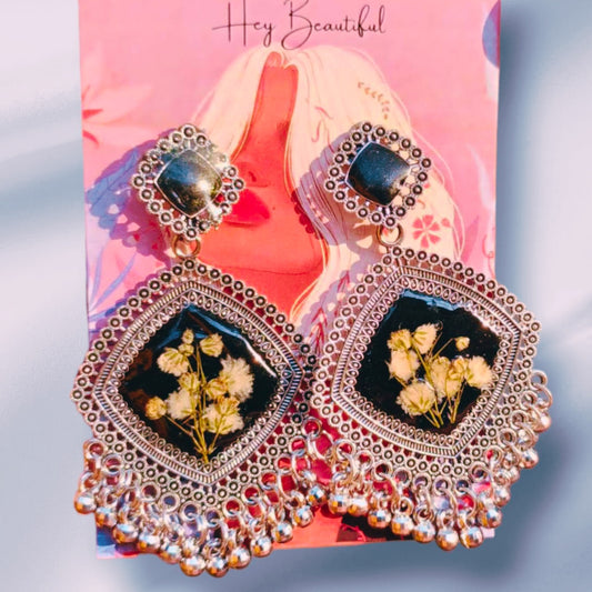Kaajal Resin Jhumka – Bold Elegance in Black