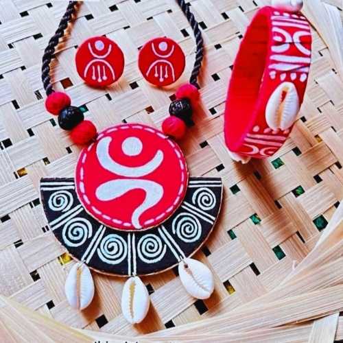Fabric & Shell Jewelry Set with Bangle
