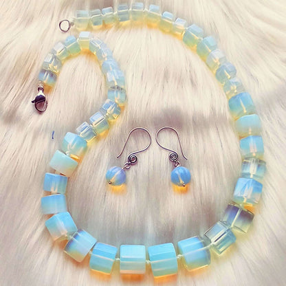 The Opalite necklace set
