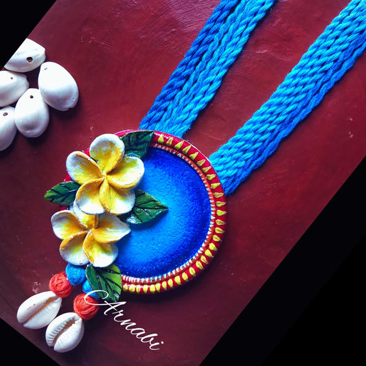 Kathgolap Charm – Clay Neckpiece Set