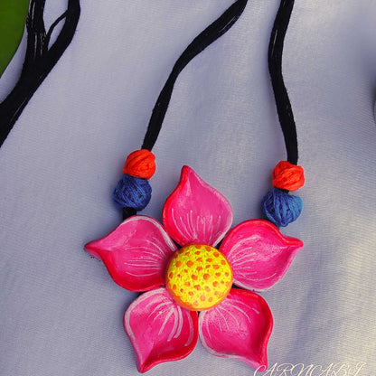 Blooming Grace – Clay neckpiece