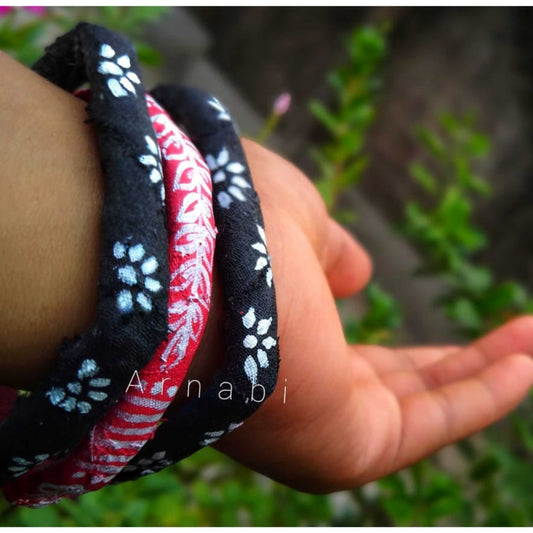 Kalka Charm – Set of 3 Art-Inspired Bangles