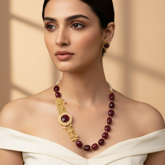 The marooned necklace set