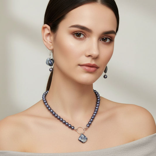 My stylish grey necklace set