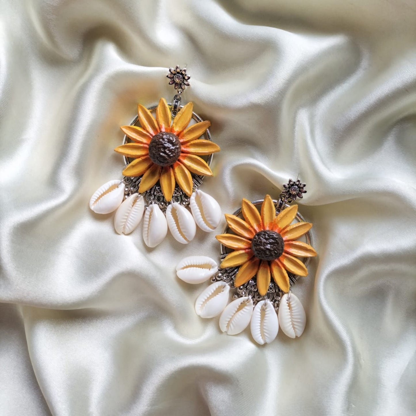 Mrinalika Clay Earrings – Earth-Touched Elegance
