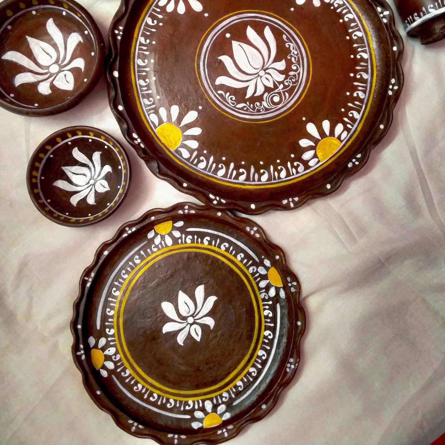 Parampara Matir Thala Set – (8 pcs)