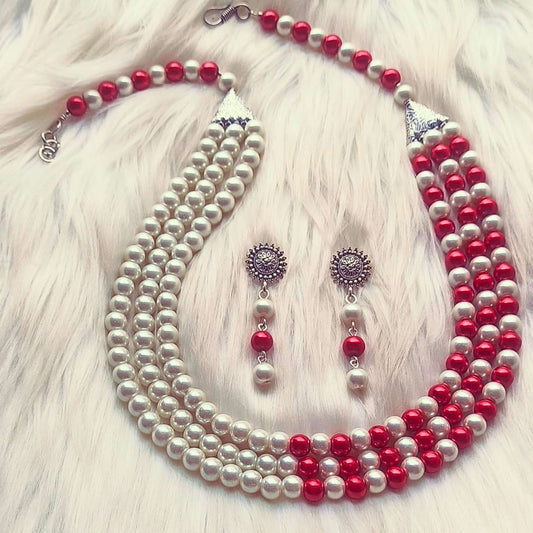 The ivory and scarlet necklace set
