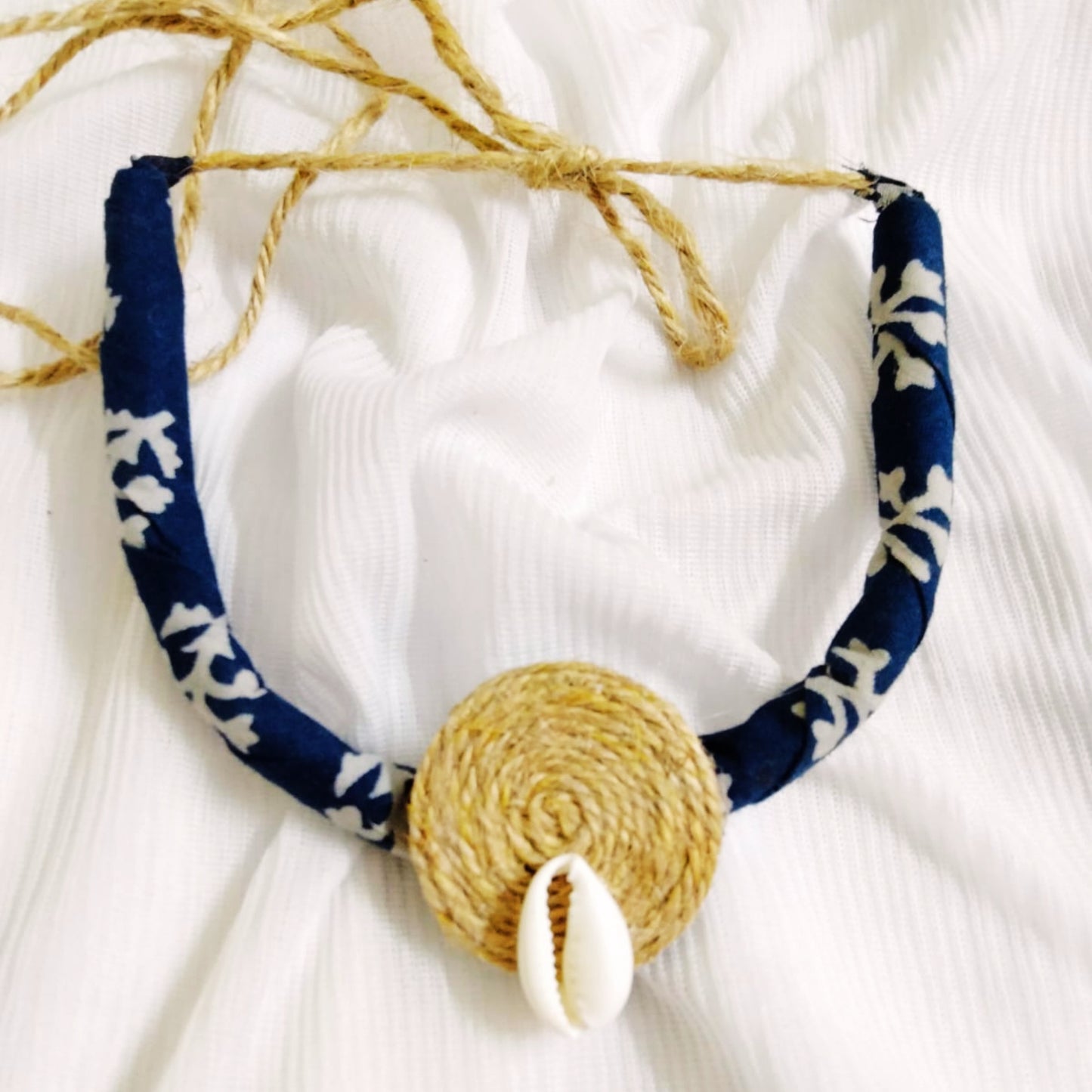 Tanirika Jute Choker