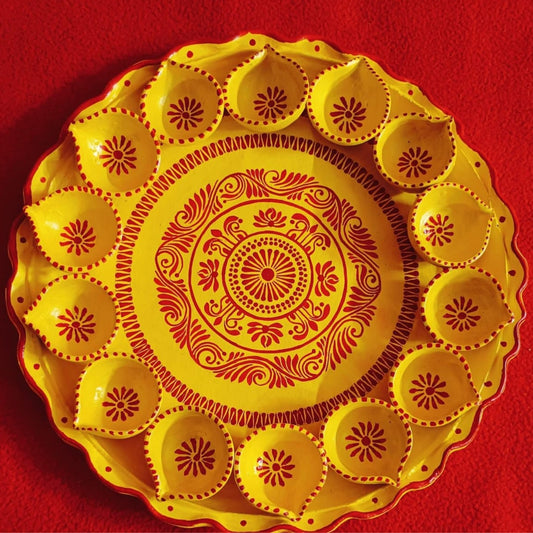 Antique Gold Finish Mati Diya Set