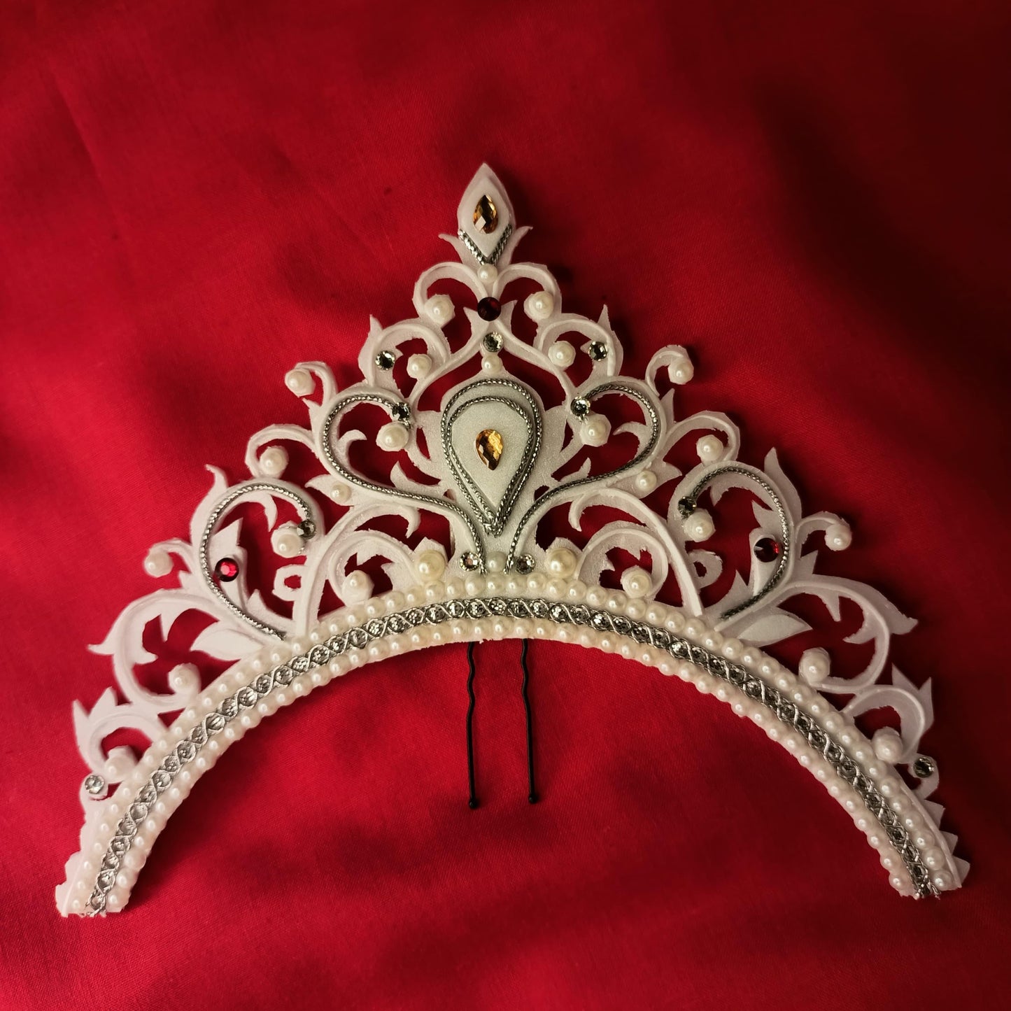 Shubhodrishti Bridal Mukut – Classic Bengali Elegance