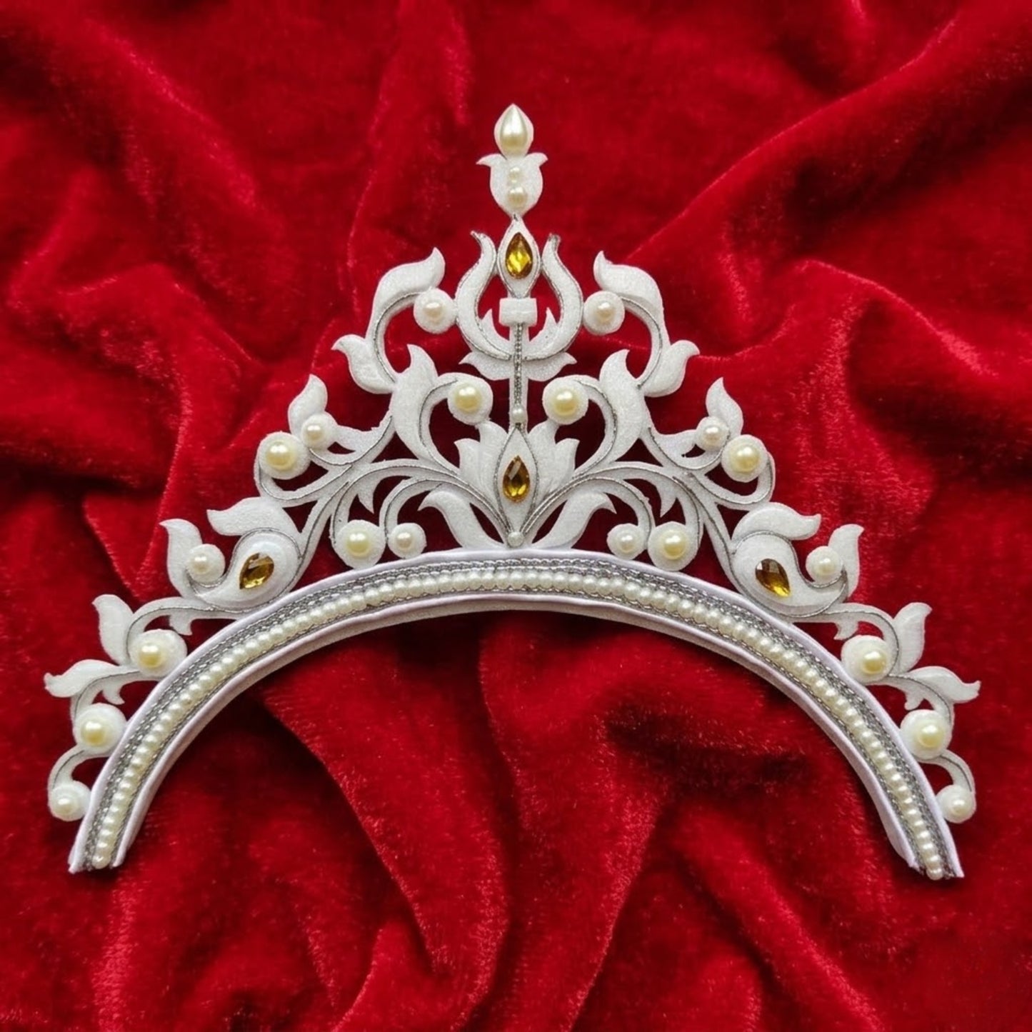 Shonar Rajkonna Bodhu Mukut