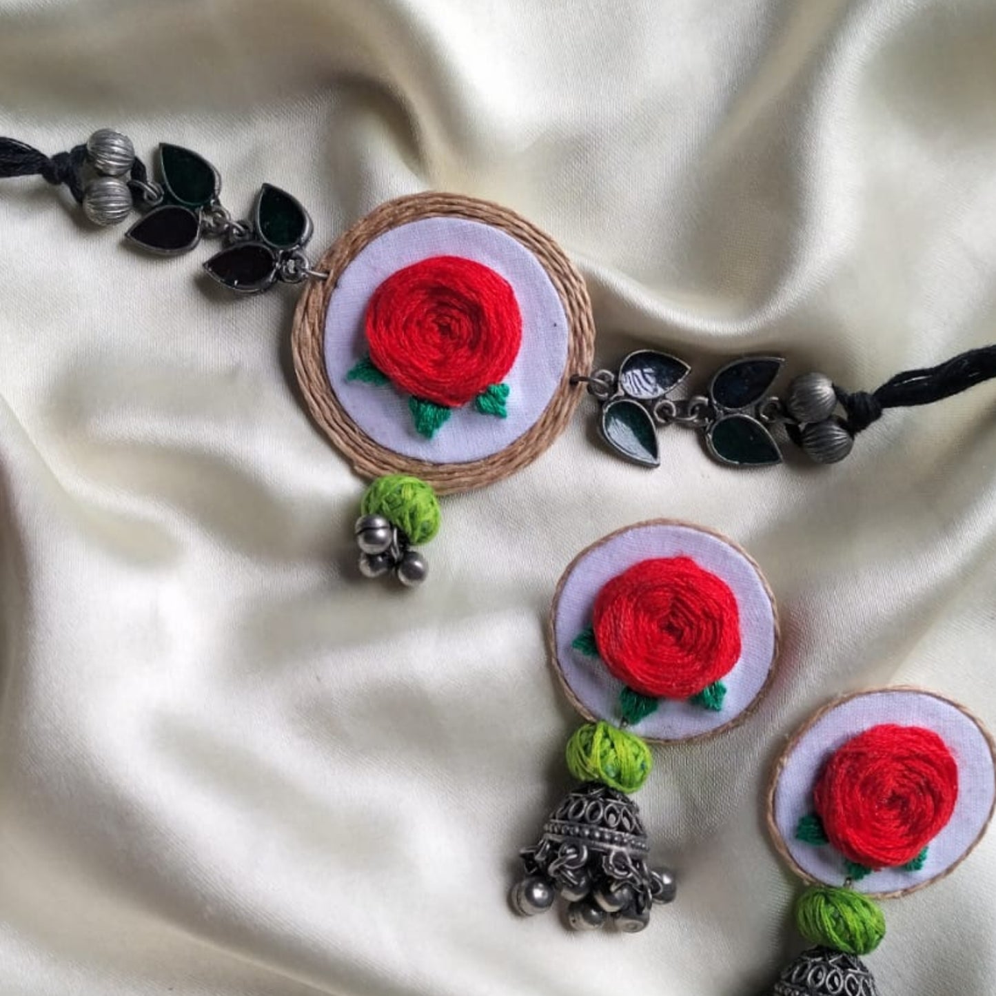 Saumya Embroidered Fabric Jewelry Set