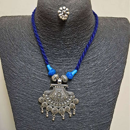The  Blue cord necklace