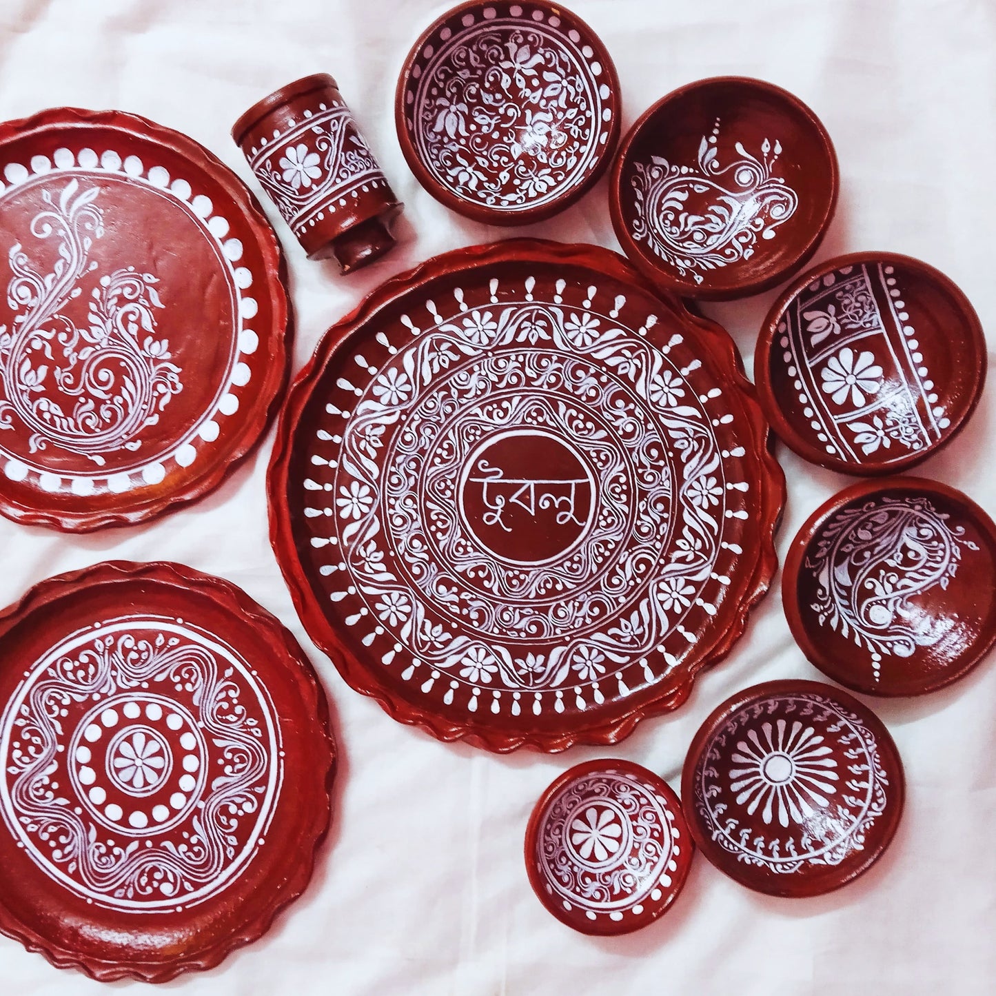 Hand-Painted Clay Dining Art (10 pcs)