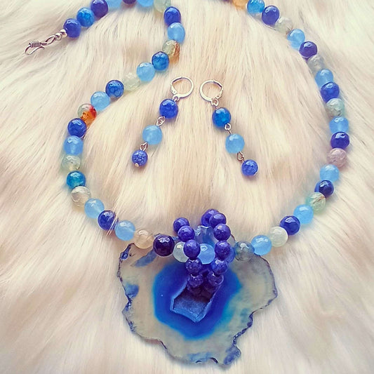 The Blue flow necklace set