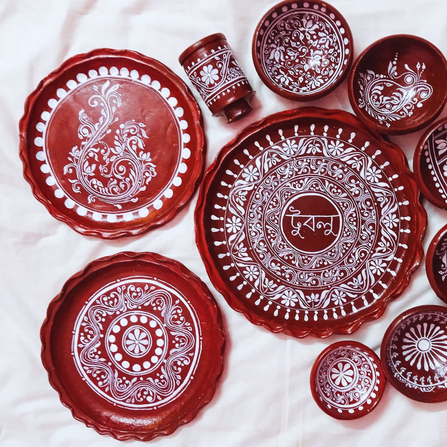 Hand-Painted Clay Dining Art (10 pcs)