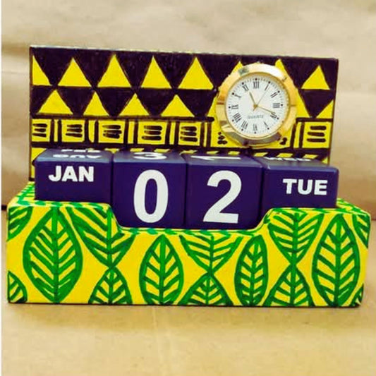 TimeScript – Aesthetic Table Calendar with Watch