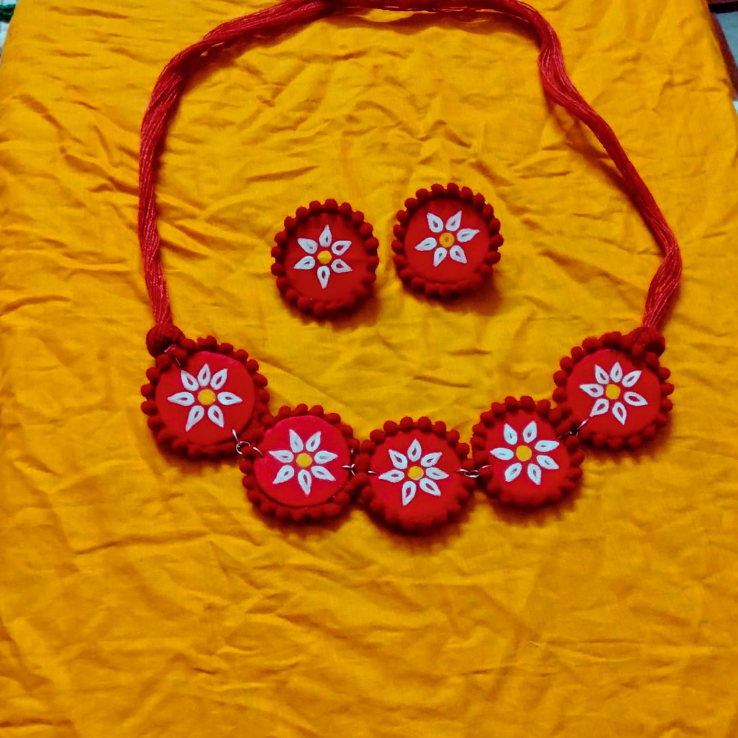 Aarohi Elegant Choker Jewelry Set