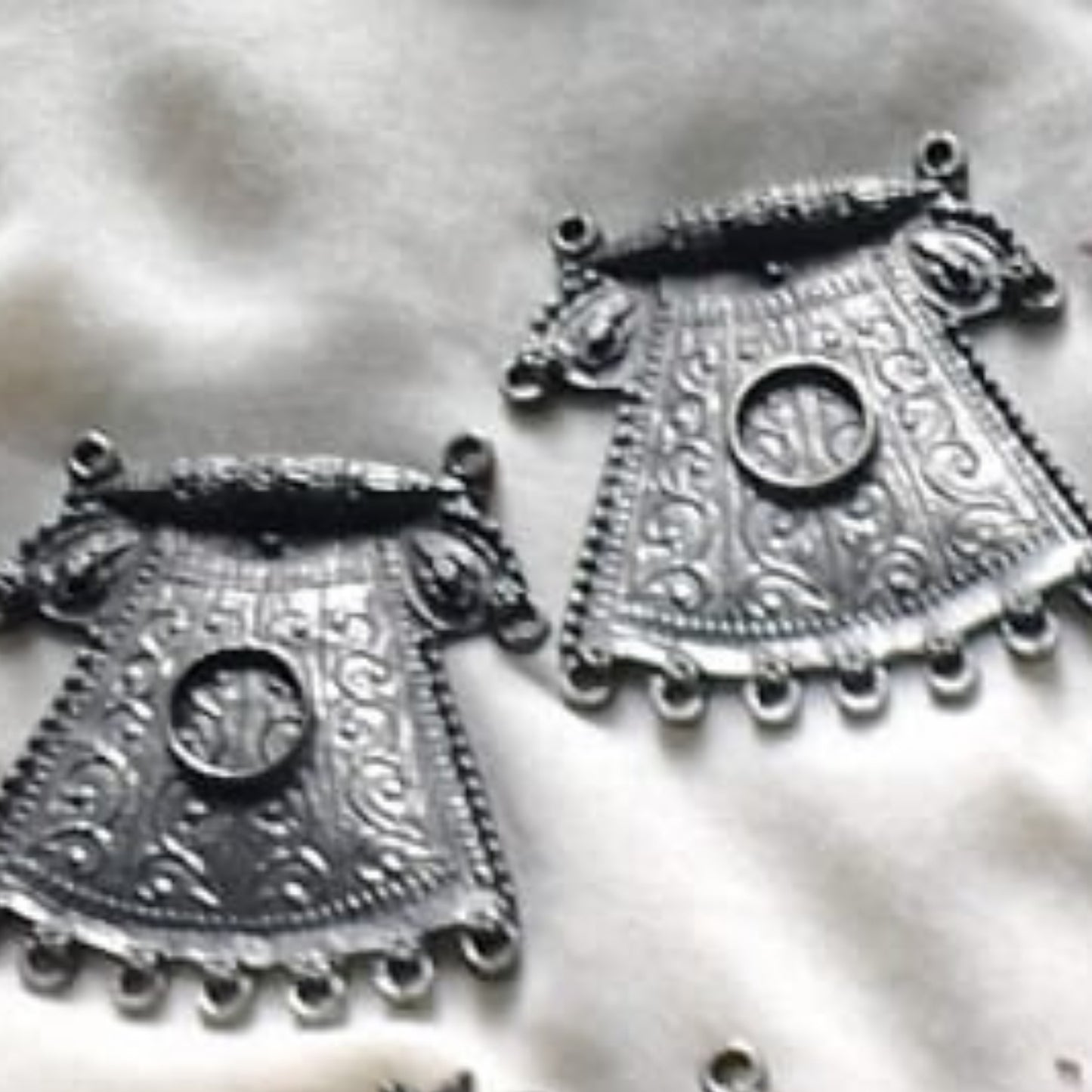 Large BlackPolish - 51