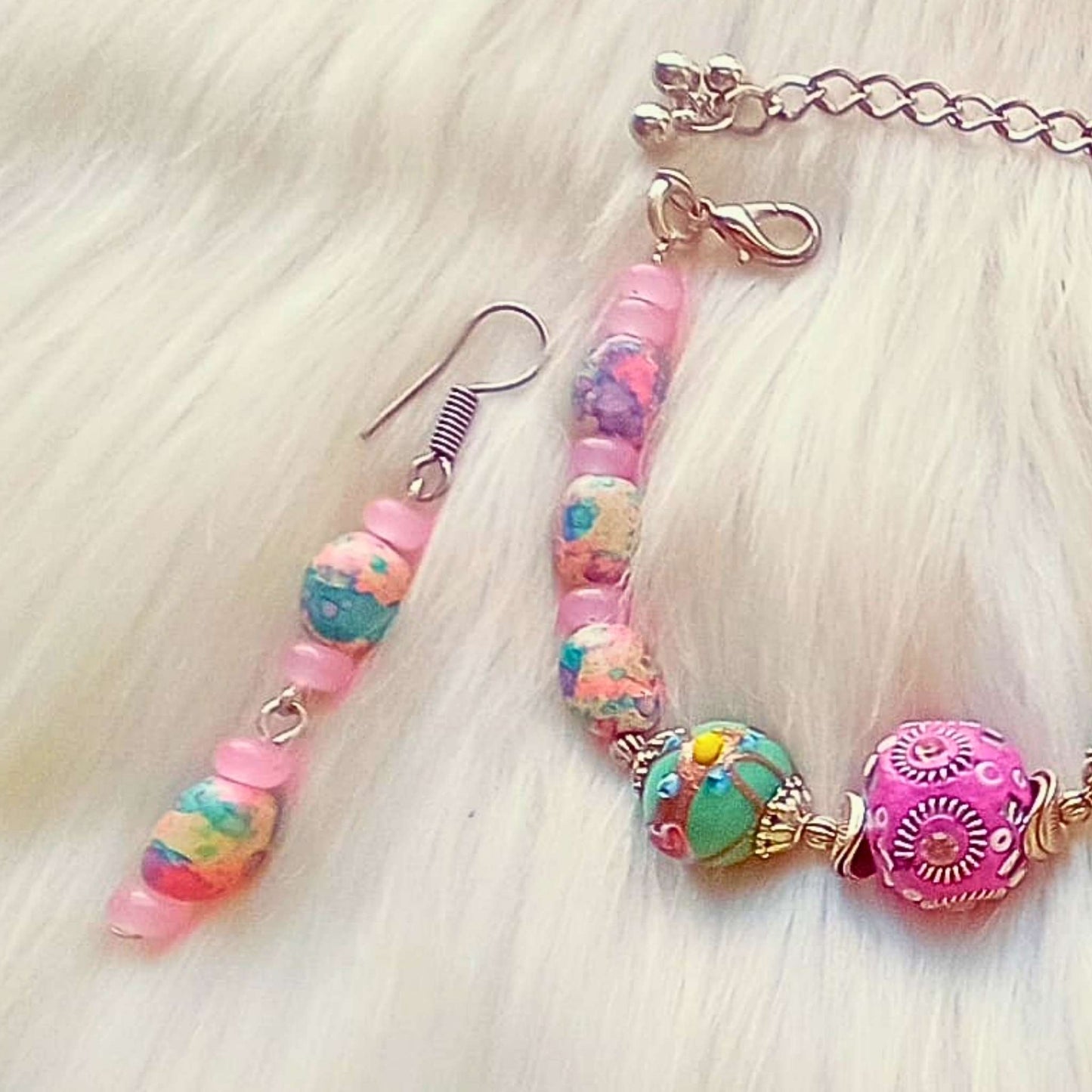 The pastel shaded bracelet earrings  set