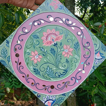 Floral Echo – Elegant Lippan Art Wall Hanging