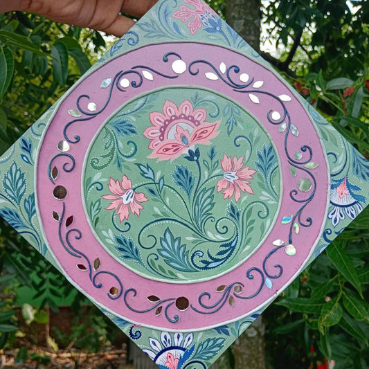 Floral Echo – Elegant Lippan Art Wall Hanging