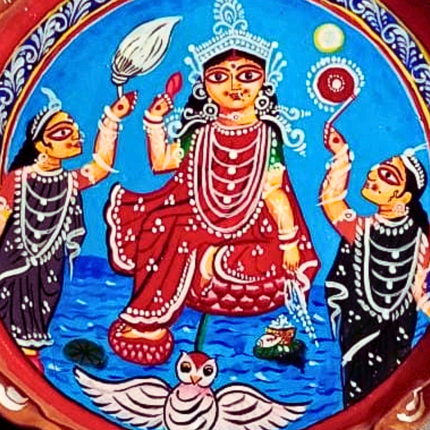 Lakshmi Aradhana – Traditional Patachitra on Plate