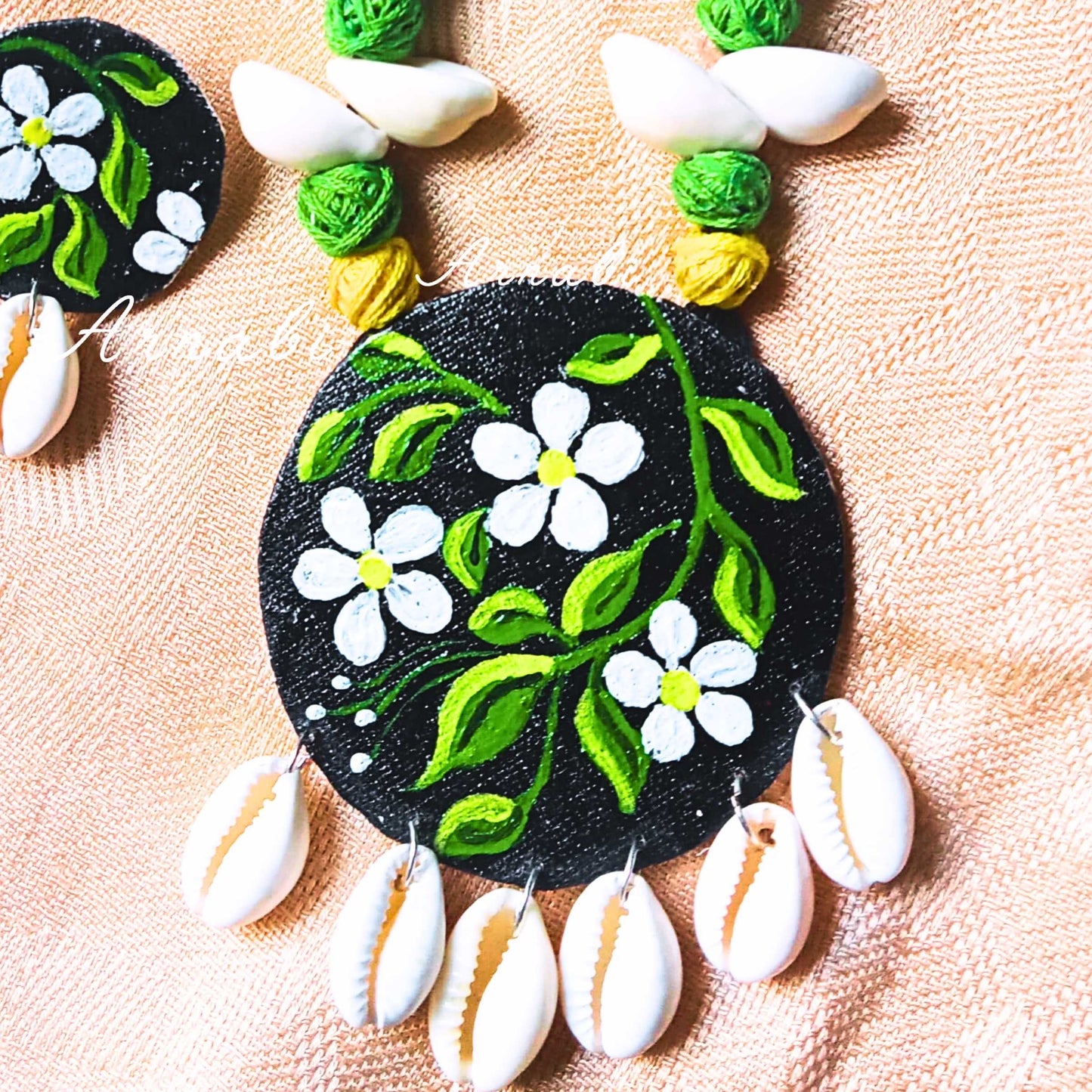 Shell Blossom – Floral Jewelry Set
